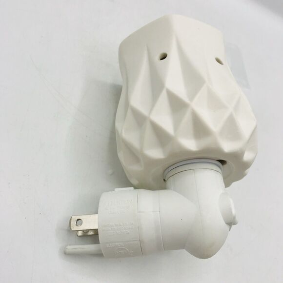 New Scentsy Alabaster Mini Nightlight Warmer Retired Farmhouse, Cottage Core - Picture 8 of 8